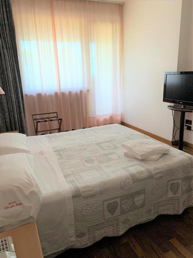 Hotel Tetto Delle Marche - Ristorante Dei Conti Cingoli Ngoại thất bức ảnh