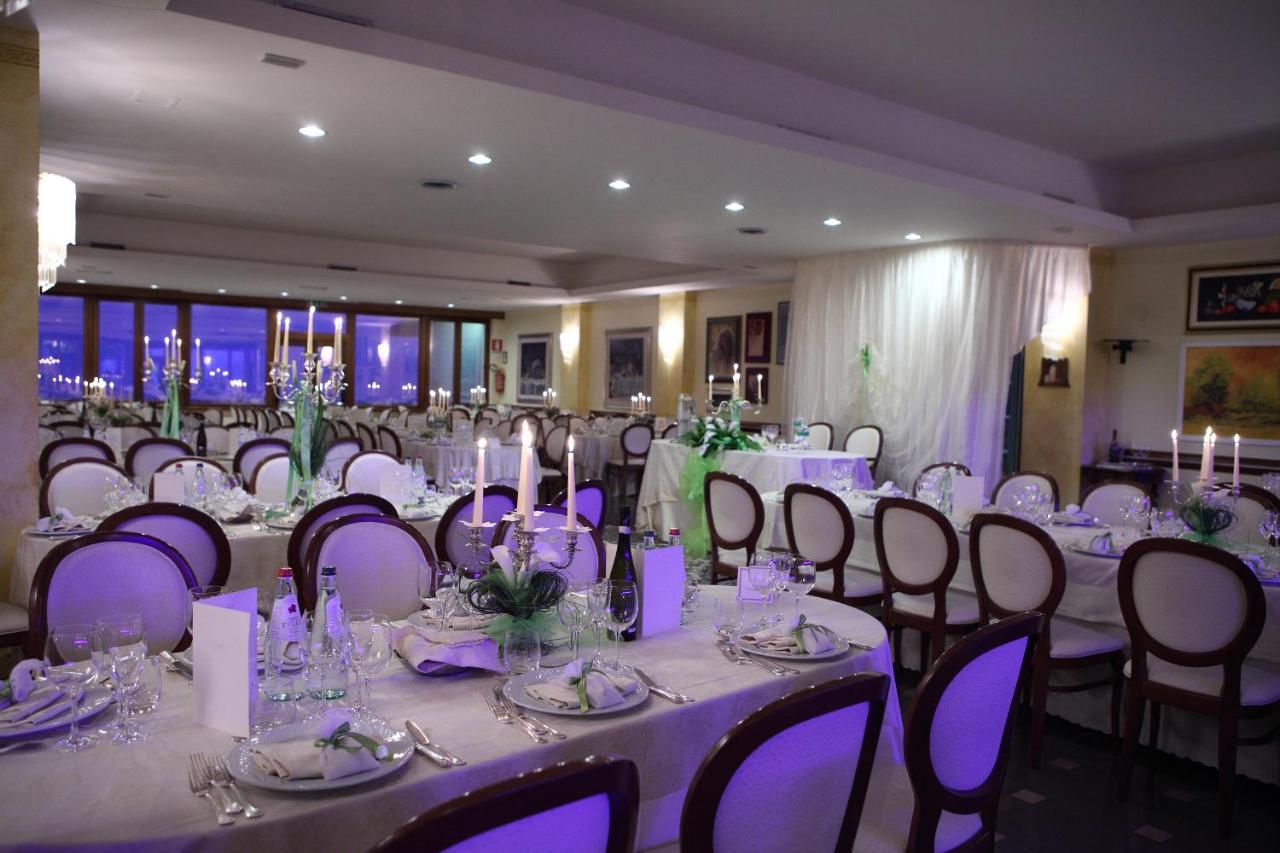 Hotel Tetto Delle Marche - Ristorante Dei Conti Cingoli Ngoại thất bức ảnh