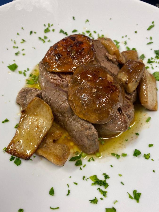 Hotel Tetto Delle Marche - Ristorante Dei Conti Cingoli Ngoại thất bức ảnh