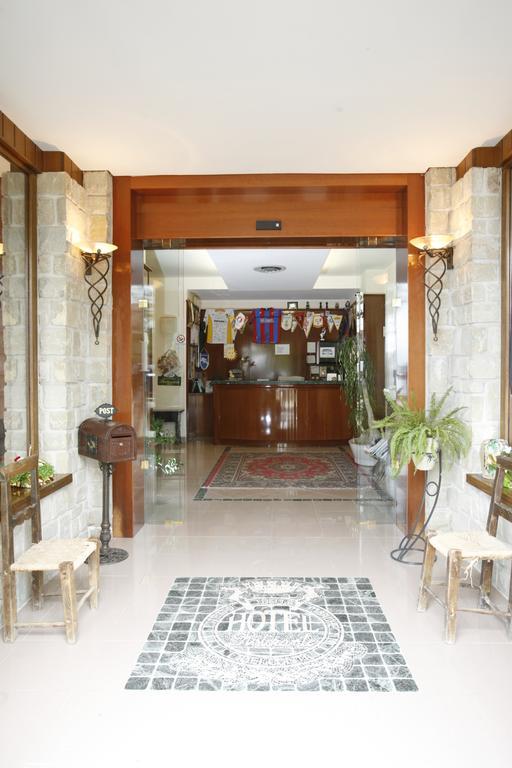 Hotel Tetto Delle Marche - Ristorante Dei Conti Cingoli Ngoại thất bức ảnh